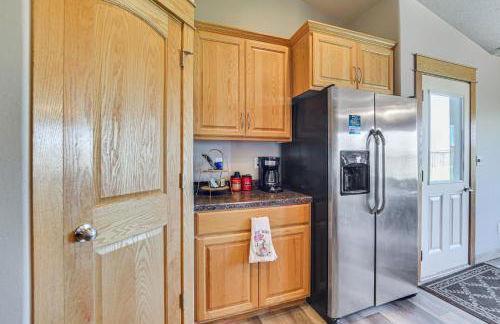 Hot Tub and Fenced Yard Spacious Fargo Home! - Foto 8