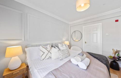 Long Stay Ready King Bed Kitchen WiFi Town - Foto 6