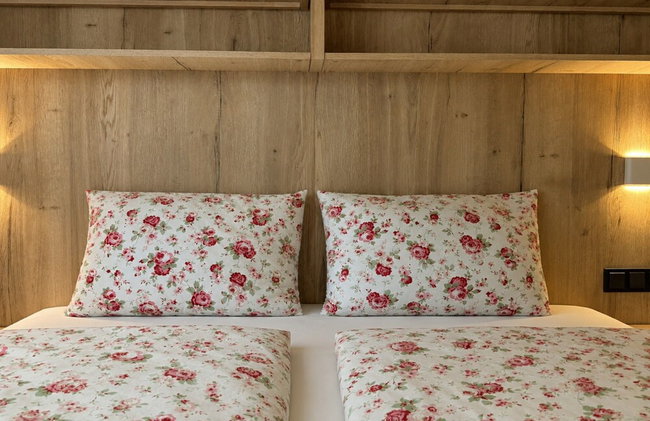Chalet with 2 apartments in Kirchberg - Photo 10