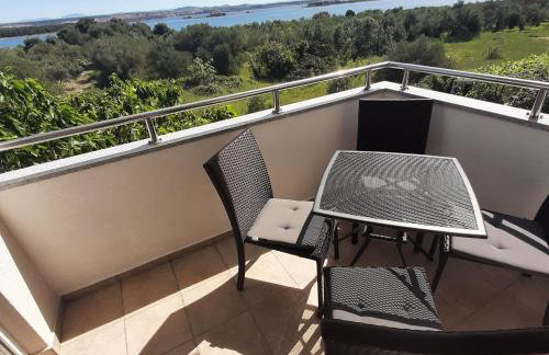 Apartman with sea view KAVALA- Pašman, Kraj - Photo 5