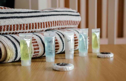 Huge 6 Beds House in Zone 2 London-MobileRateOffers-Families-Leisure-Parking-WiFi-PoolTable-Netflix-Sleeps15! - Foto 29