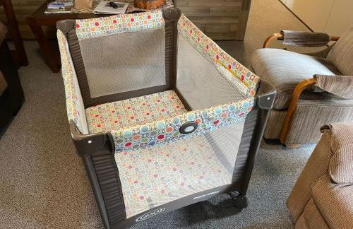 Grandma's Home in the Woods. Yellowstone - Foto 4