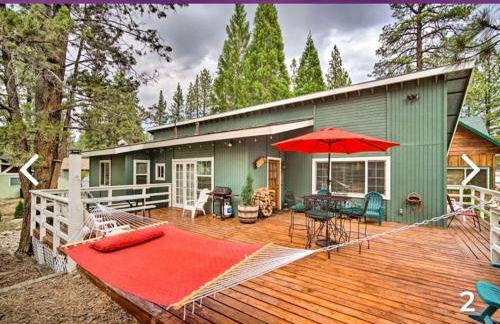 Spacious cozy chalet huge deck over seasonal creek - Foto 49