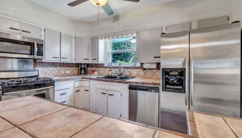 Pool Mins to Downtown & Alamo - Huisache Retreat - Foto 5