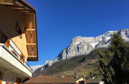 l'Echo des Glieres vue montagne centre village sauna & grill - Foto 42