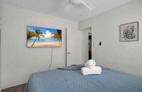 6th Haven, Arcade, King Bed, Games, 1 Mile to Beaches - Foto 6