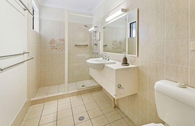 Smugglers on the Beach - Foto 49