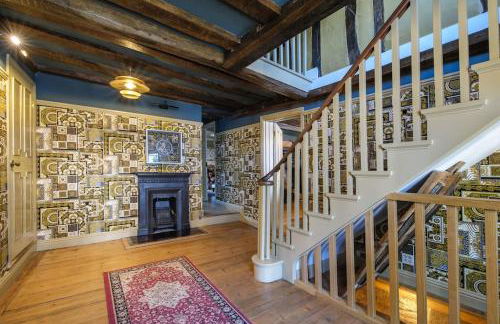 The Famous Harry Potter House, Hot Tub, Cinema Room, Sky TV - Foto 56