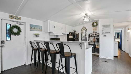 Near Water Lake Dallas Home with Furnished Patio! - Foto 2