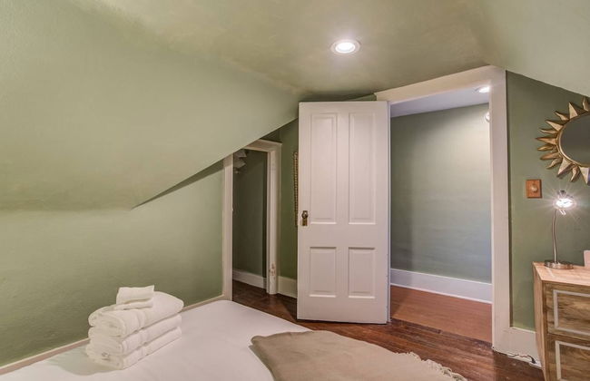 Whimsical Flat Color Unique & Chic Boutique - Foto 14