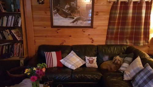 Sutton Coldfield 2-Bed Caravan Parking & Bar-B-Q - Foto 4