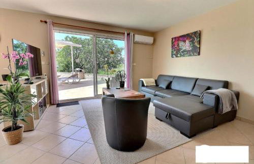 Gîte myosotis Piscine Privée 4 Chambres - Foto 13