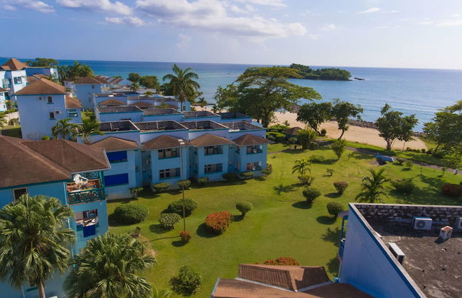 Point Village Studios and Suites - Photo 64