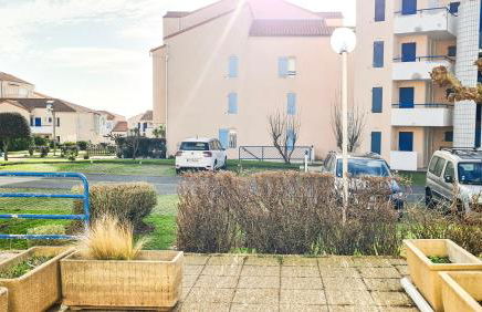 A L'ombre des Pins, Appartement neuf, élégant, Parking gratuit, Netflix, au calme à 100m de l'océan - Photo 23