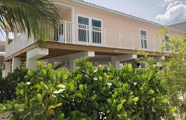 4 Beautiful 4 Bed 3 Bath Pool Home w Free Dock - Foto 3