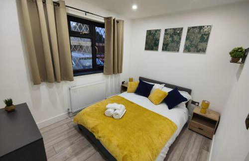 4 bedroom bungalow in Kettering - Garden - Parking - WiFi - Foto 12