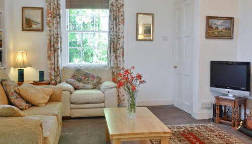 Gilminscroft Gatehouse - Photo 2