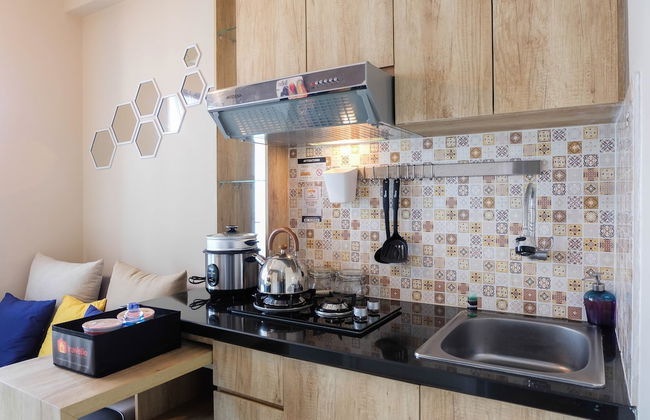 Modern and Bright 2BR Green Pramuka Apartment - Foto 11