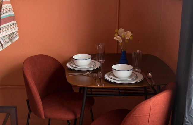 Beverly Boulevard! Cozy Studio! Sleeps 2! - Photo 8