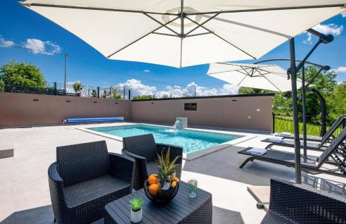 2 Bedroom Cozy Home In Kobasicari - Foto 12