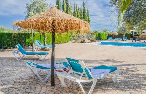 Stunning Home In Estepa With Wifi - Photo 9