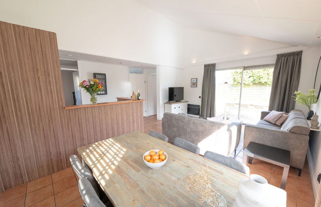 Spacious Holiday Home With Terrace - Foto 17