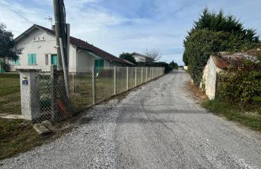 Charmant T2, Cl 3 étoiles, 4 Lits, 4 personnes et 1enfant, parking et terrasse - Foto 22