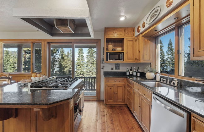 Ellis Peak by Avantstay Beautiful Mckinney Cabin w/ Filtered Lake Views - Foto 19