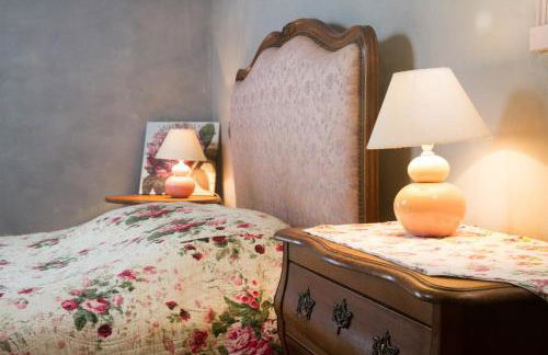 Du Levant au Couchant - 2 gîtes mitoyens à Caylus - Piscine - Jardin - 5 chambres - 12 personnes - 5 minutes du village médiéval - Foto 45