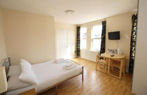 Flexistay Aparthotel Tooting - Photo 20