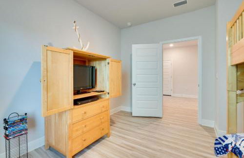 Walk to Beach and Pool Windmark Beach Home! - Foto 25