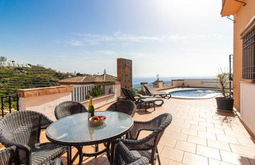 Tamango Hill, Nerja - Photo 31