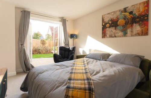 Stylish 3 bed house in Bedford perfect for Contractors and families - Foto 6