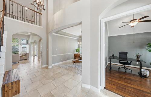 Cozy 4bdrm 3bath Home in The Woodlands - Photo 6