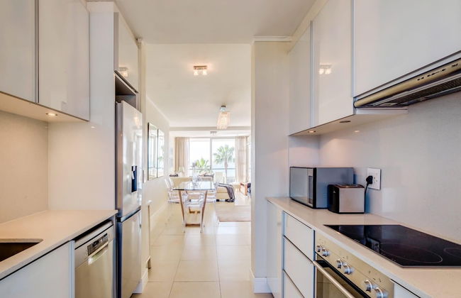 Aqua Views at the Waterclub in Cape Town - Photo 9