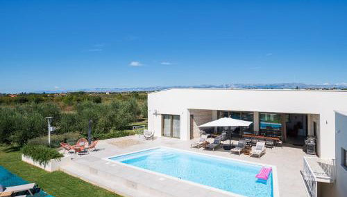 Villa Olive Grove ZadarVillas - Photo 2