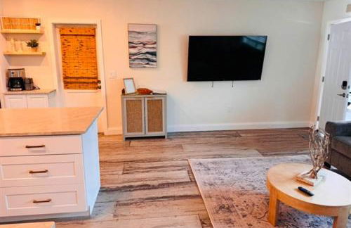 Beautiful home with large pool! Close to the beach! - Foto 31