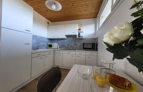 Appartement rénové pour 4 pers., vue mer, salle de jeux et parking inclus - FR-1-364-180 - Foto 12