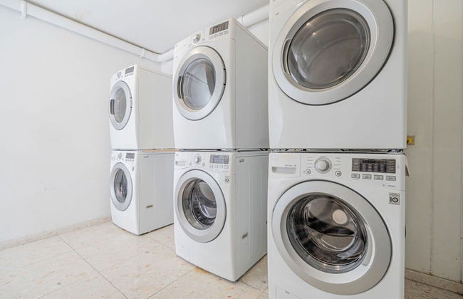 w Classy 1BR in Casco Antiguo - Photo 14