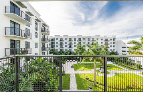 Sleek Doral Retreat 1 Bed Oasis With Free Parking - Foto 23