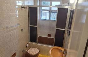 Apê Retrô com Wi-Fi e Vaga - 350 m da Praia da Enseada - Foto 24