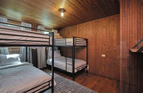 Luxuriously Restored Farm Cabin - Foto 29