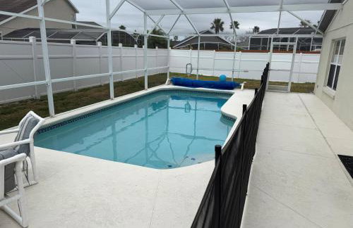 4 Bedroom, 3 Bath Hampton Lakes Home With Private Pool - Near Disney! - Foto 12