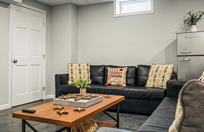 Laker s Pointe by Avantstay Lakefront Private Peninsula Hot Tub Game Room - Photo 22