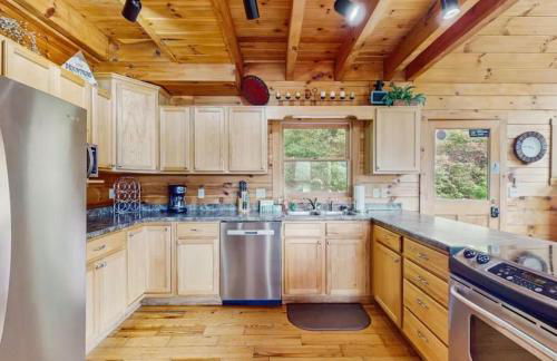 4 Bed 4 Bath Vacation home in Sylva - Foto 5