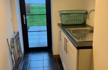 Berryhill West Steading - Peterhead - 3 bedroom 2 bathroom self-catering - Sleeps 5 - Private off-road parking - Yard & Shed - Suit Contractors - Newly Refurbished - Underfloor Heating - Drying Room - Golf Driving Range - Cafe - Extensive Footpaths - Foto 10