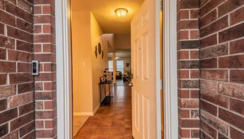 New Beautiful 4/BR Vacation Home - Photo 4