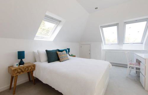 Secluded Barn Style Home With hot tub - Sleeps 12 - Foto 52