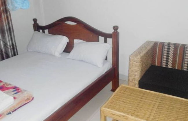 Georgia Hotel - Photo 1