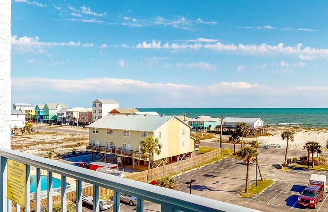 1br/1ba Sleeps 4 Near Beach w/ Breathtaking Ocean Views - Photo 30